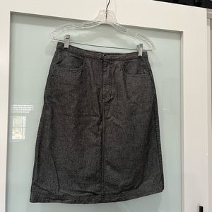 Liz Claiborne Black Wash Jean Mid Skirt, Size 6